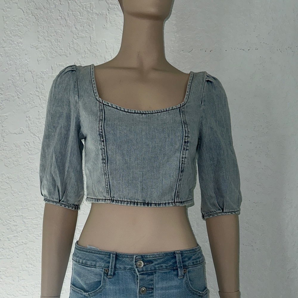 Stylish Denim Puff Sleeve Crop Top